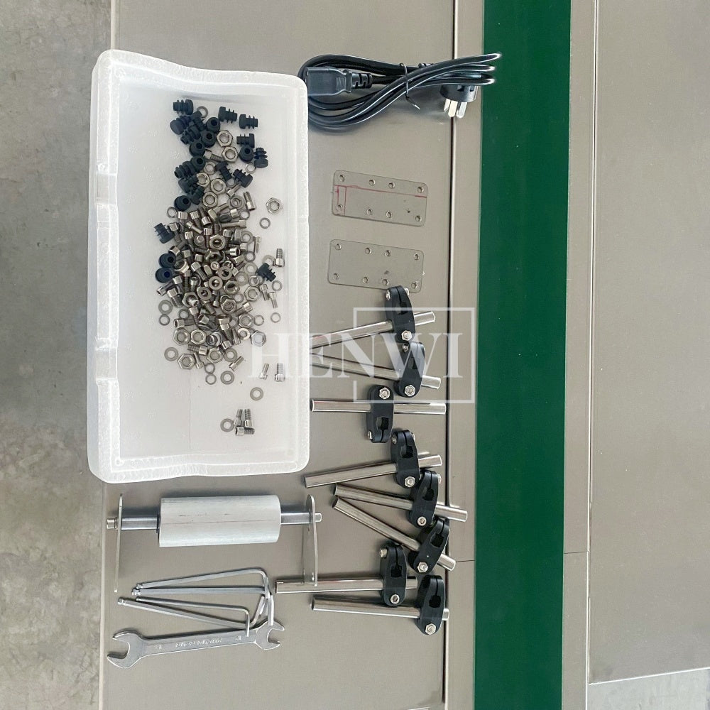 Henwi HWAM-5 Meters PVC Belt Conveyor Collecting Table Conveying Belt Transferring Equipment With SUS Operating Collecting Platform Table