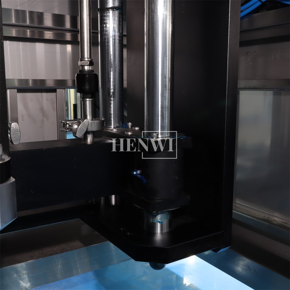 Henwi HWFM-P-6 Six Nozzles Automatic Liquid Bottling Filling Packing Machine 6 Heads Bottle Filler