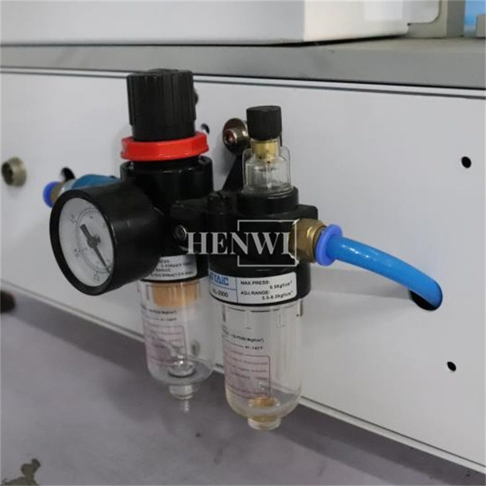 Henwi HWLM-S-4S Manual Horizontal Model 4 Sides Square Bottle Jar Labeller Machine Self-Adhesive Sticker 360° Labeling Machine