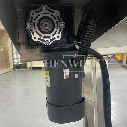 Henwi HWAM-3 Meters POM Belt Conveyor Collecting Table POM Chain Board Belt With SUS Operating Platform Conveying Equipment