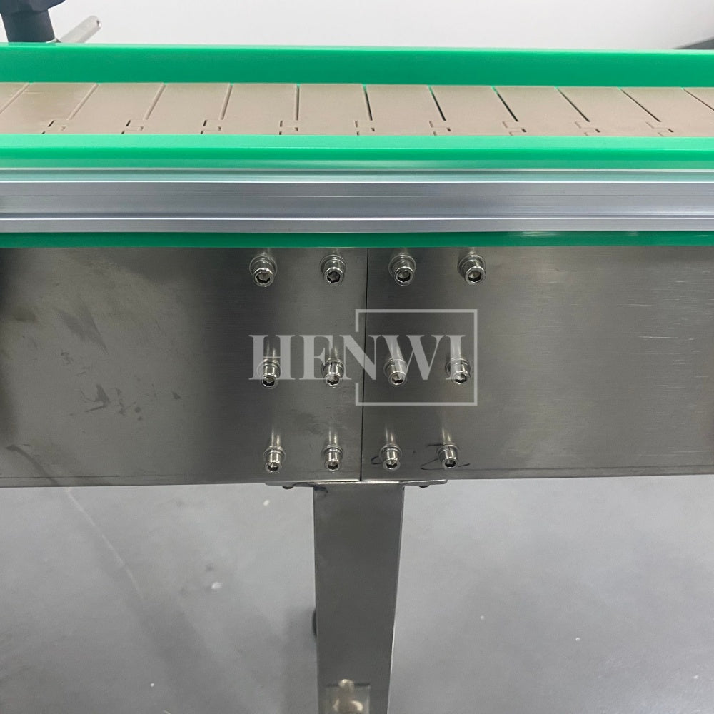 Henwi HWAM-3 Meters POM Belt Conveyor Collecting Table POM Chain Board Belt With SUS Operating Platform Conveying Equipment