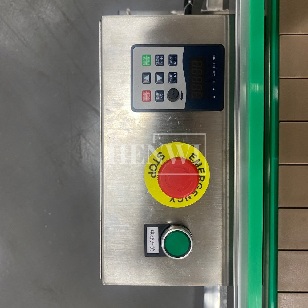 Henwi HWAM-3 Meters POM Belt Conveyor Collecting Table POM Chain Board Belt With SUS Operating Platform Conveying Equipment