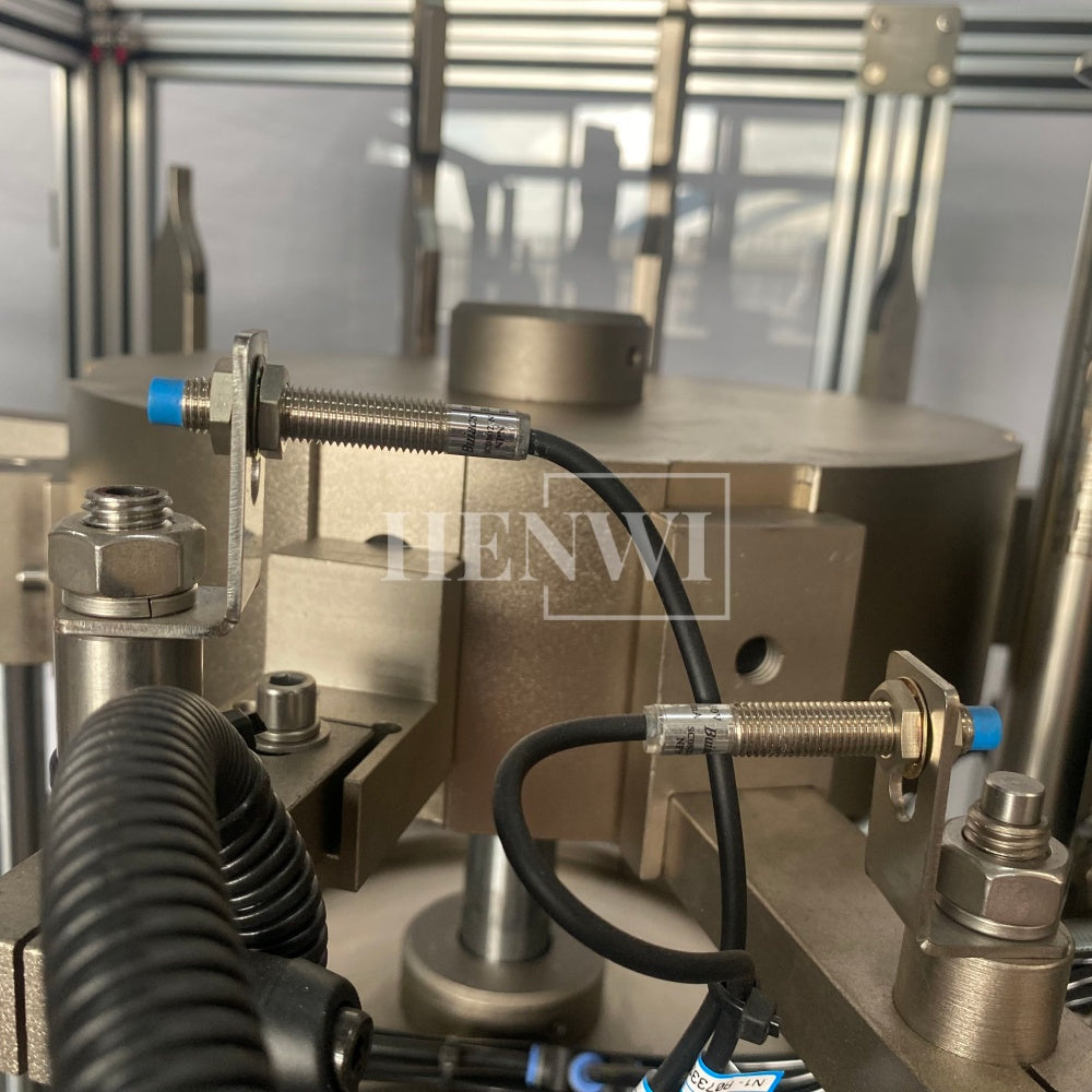 Máquina automática de llenado y sellado de tubos de plástico blando Henwi HWTM-HS Máquina de llenado y sellado de tubos PET y sellador térmico