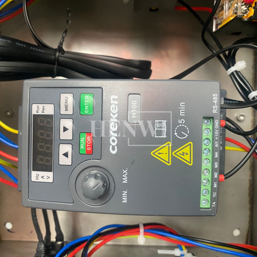 Henwi HWAM-3 Meters POM Belt Conveyor Collecting Table POM Chain Board Belt With SUS Operating Platform Conveying Equipment