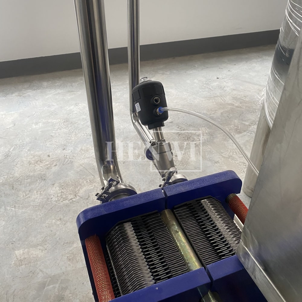 Henwi HWAM-Hot Water Heating Supplying Machine Plate Model Heat Exchanger System With 3000L Water Insulated Storage Tank And Steam Generator