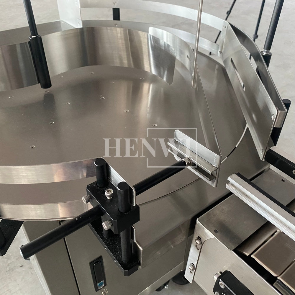 Henwi HWAM-Bottle Feeding / Collecting Table Bottle Unscrambler Bottle Sorting Machine Bottle Arranging Feeder