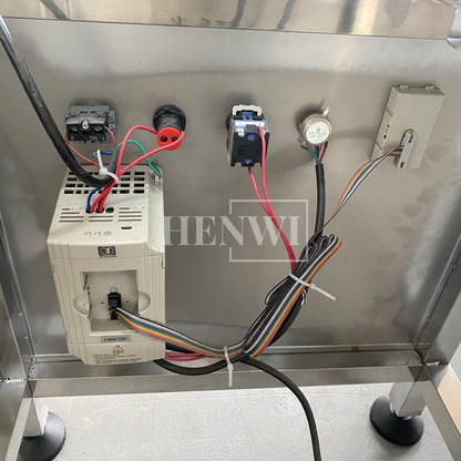 Henwi HWAM-5 Meters PVC Belt Conveyor Operation Table SUS Operating Desk Conveying Equipment