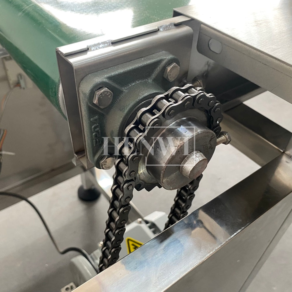 Henwi HWAM-5 Meters PVC Belt Conveyor Operation Table SUS Operating Desk Conveying Equipment