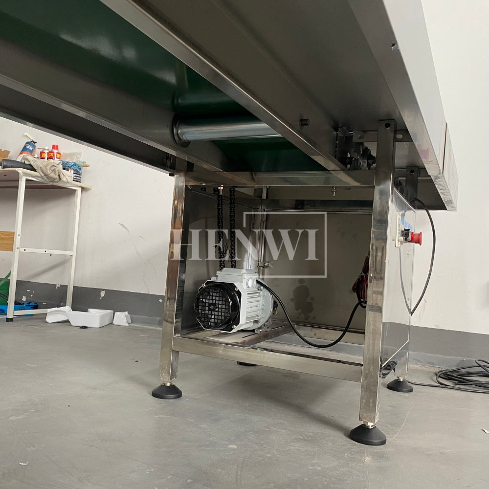 Henwi HWAM-5 Meters PVC Belt Conveyor Operation Table SUS Operating Desk Conveying Equipment