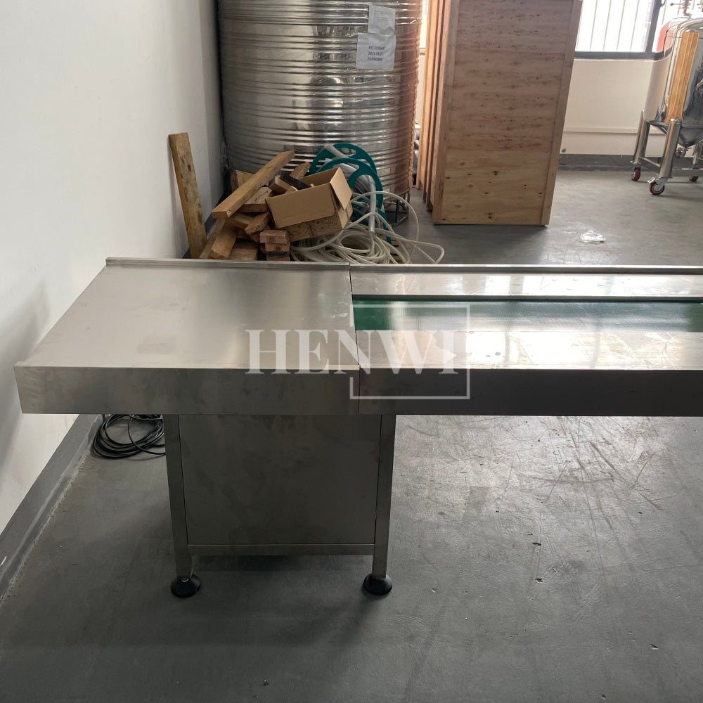 Henwi HWAM-5 Meters PVC Belt Conveyor Operation Table SUS Operating Desk Conveying Equipment