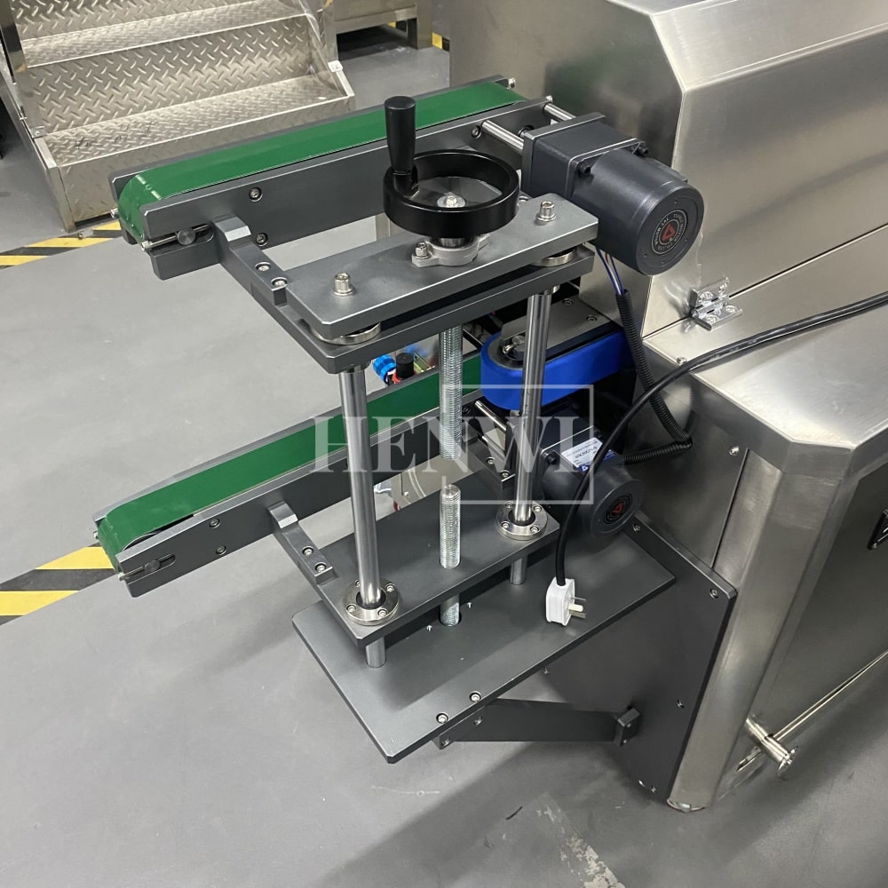 Henwi HWAM-Semi-Auto Linear Clamping Model Air Type Bottle Rinser Washer Ionized Air Glass Jar Bottle Cleaning Machine Dust Remover Bottle Cleaning Machine