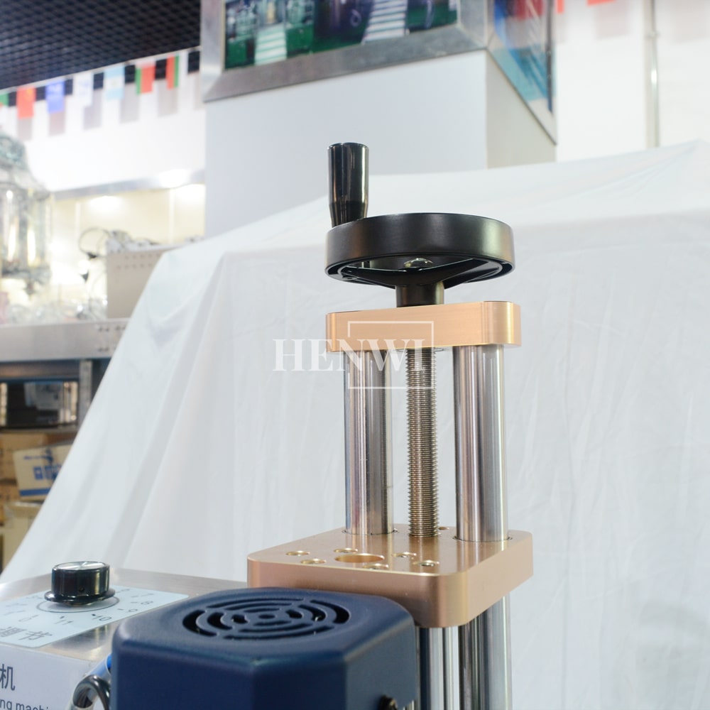 Máquina embotelladora de salsa en pasta granular semiautomática de 1 boquilla Henwi HWFM-S-HMF Máquina mezcladora horizontal de 1 cabezal para botellas