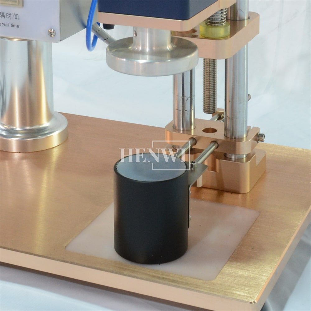 Máquina embotelladora de salsa en pasta granular semiautomática de 1 boquilla Henwi HWFM-S-HMF Máquina mezcladora horizontal de 1 cabezal para botellas