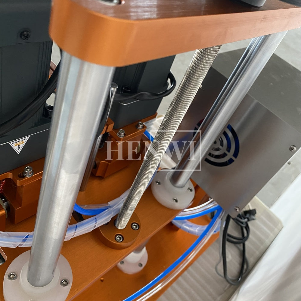 Henwi HWCM-S-W4 Semi-Auto Desktop 4 Wheels Capper Bottle Screwing Capping Sealing Machine Cover Manual Sealer Machine