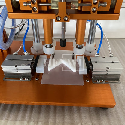 Henwi HWCM-S-W4 Semi-Auto Desktop 4 Wheels Capper Bottle Screwing Capping Sealing Machine Cover Manual Sealer Machine