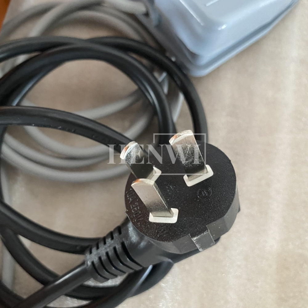 Henwi HWCM-S-W4 Semi-Auto Desktop 4 Wheels Capper Bottle Screwing Capping Sealing Machine Cover Manual Sealer Machine