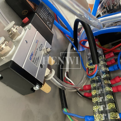 Henwi HWCM-S-W4 Semi-Auto Desktop 4 Wheels Capper Bottle Screwing Capping Sealing Machine Cover Manual Sealer Machine