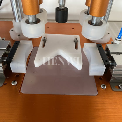 Henwi HWCM-S-W4 Semi-Auto Desktop 4 Wheels Capper Bottle Screwing Capping Sealing Machine Cover Manual Sealer Machine