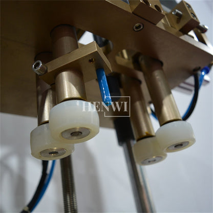 Henwi HWCM-S-W4 Semi-Auto Desktop 4 Wheels Capper Bottle Screwing Capping Sealing Machine Cover Manual Sealer Machine