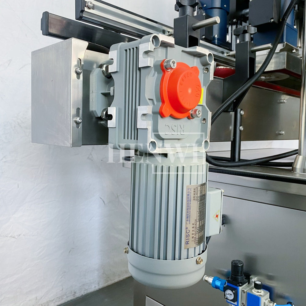 Henwi HWCM-W4 Automatic 1 Station 4 Wheels Capper Bottle Screwing Capping Sealing Machine Cover Sealer
