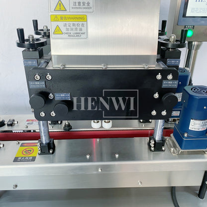 Henwi HWCM-W4 Automatic 1 Station 4 Wheels Capper Bottle Screwing Capping Sealing Machine Cover Sealer