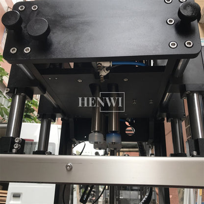 Henwi HWCM-W4 Automatic 4 Wheels Capper Bottle Screwing Capping Sealing Machine Cover Sealer