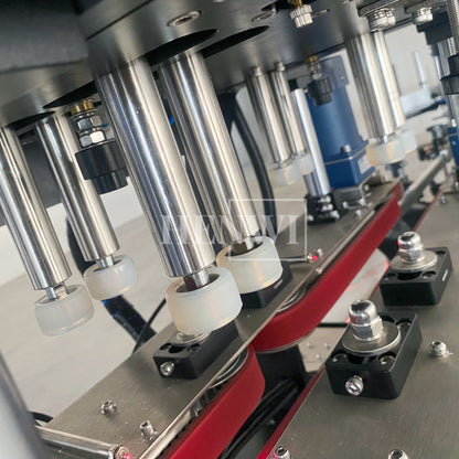 Henwi HWCM-W4x2 Automatic 2 Stations 4 Wheels Capper Bottle Screwing Capping Sealing Machine Cover Sealer