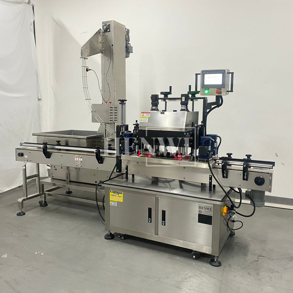 Henwi HWCM-W4x2 Automatic 2 Stations 4 Wheels Capper Bottle Screwing Capping Sealing Machine Cover Sealer with Automatic Cap Lifting Elevator Feeding Machine