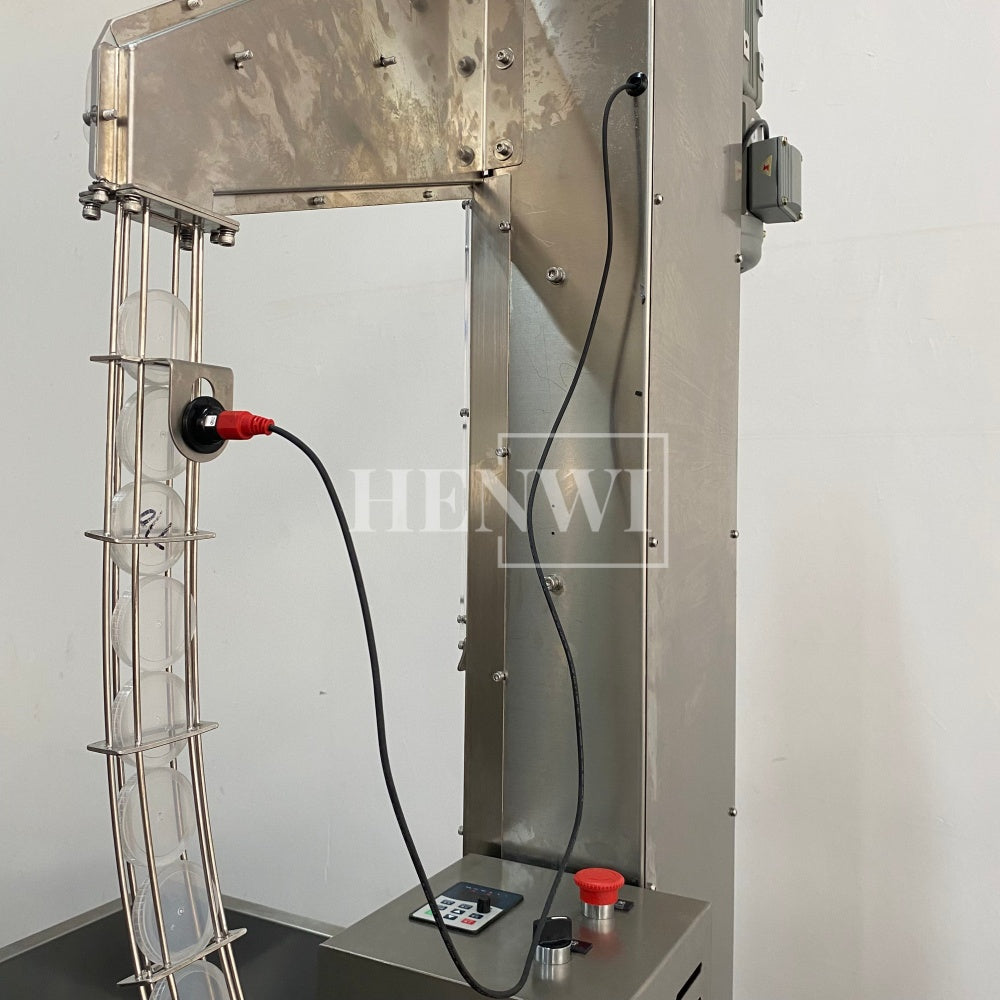 Henwi HWCM-W4x2 Automatic 2 Stations 4 Wheels Capper Bottle Screwing Capping Sealing Machine Cover Sealer with Automatic Cap Lifting Elevator Feeding Machine