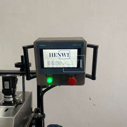 Henwi HWCM-W4x2 Automatic 2 Stations 4 Wheels Capper Bottle Screwing Capping Sealing Machine Cover Sealer with Automatic Cap Lifting Elevator Feeding Machine
