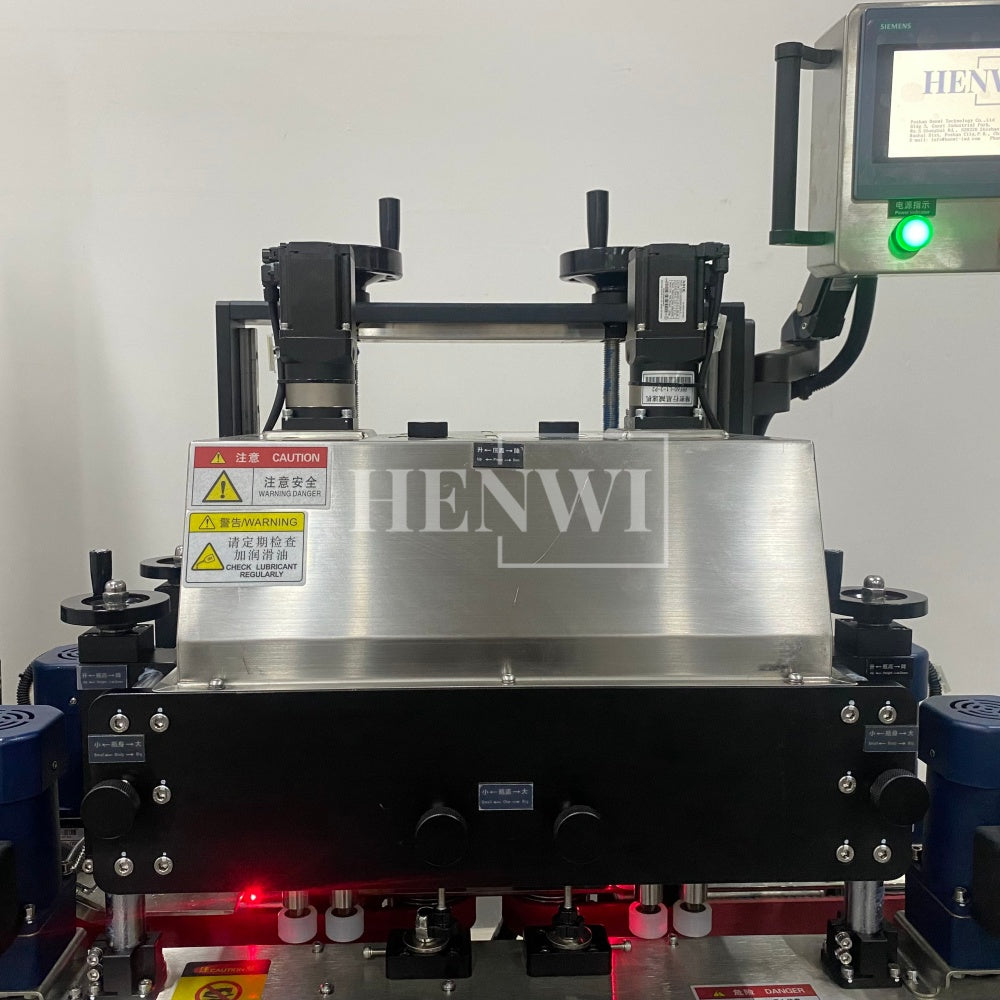 Henwi HWCM-W4x2 Automatic 2 Stations 4 Wheels Capper Bottle Screwing Capping Sealing Machine Cover Sealer with Automatic Cap Lifting Elevator Feeding Machine