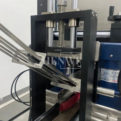 Henwi HWCM-W4x2 Automatic 2 Stations 4 Wheels Capper Bottle Screwing Capping Sealing Machine Cover Sealer with Automatic Cap Lifting Elevator Feeding Machine