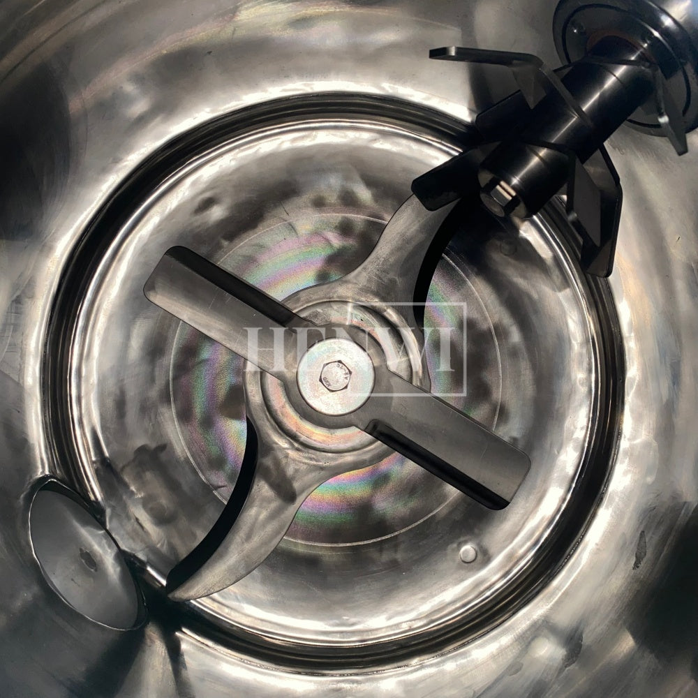 Henwi HWCZ-Powder Homogenizing Mixer Tank Ressuring Oil Spraying Powder Hitting Homogenizing Mixing Equipment Three Shaft Side-Beating Mixing Machine Tank