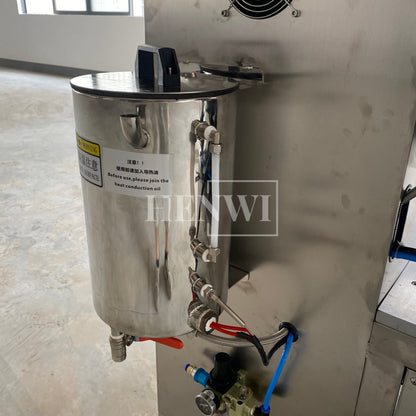 Henwi HWCZ-Powder Homogenizing Mixer Tank Ressuring Oil Spraying Powder Hitting Homogenizing Mixing Equipment Three Shaft Side-Beating Mixing Machine Tank