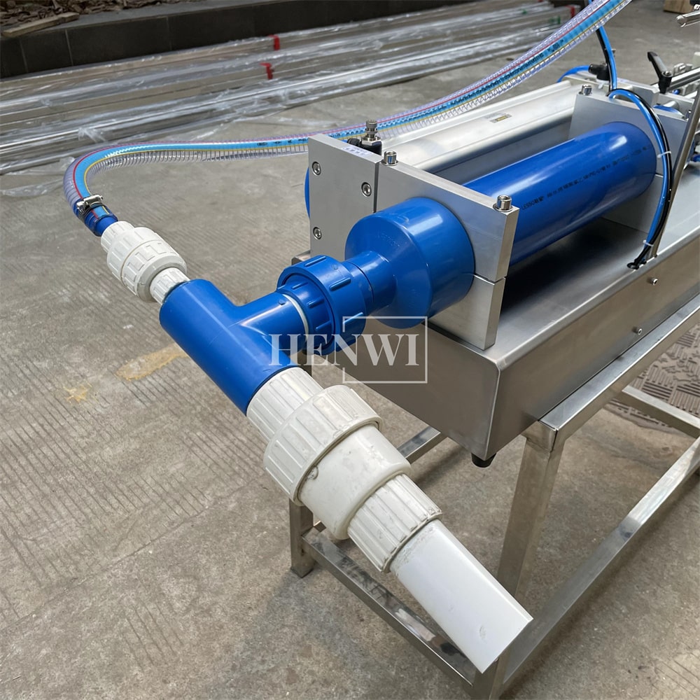 Henwi HWFF-1 Nozzles Horizontal Anti Corrosive Filler Pesticide Bleach Liquid Fertilizer Acid Liquid Alkaline Liquid Filling Machine