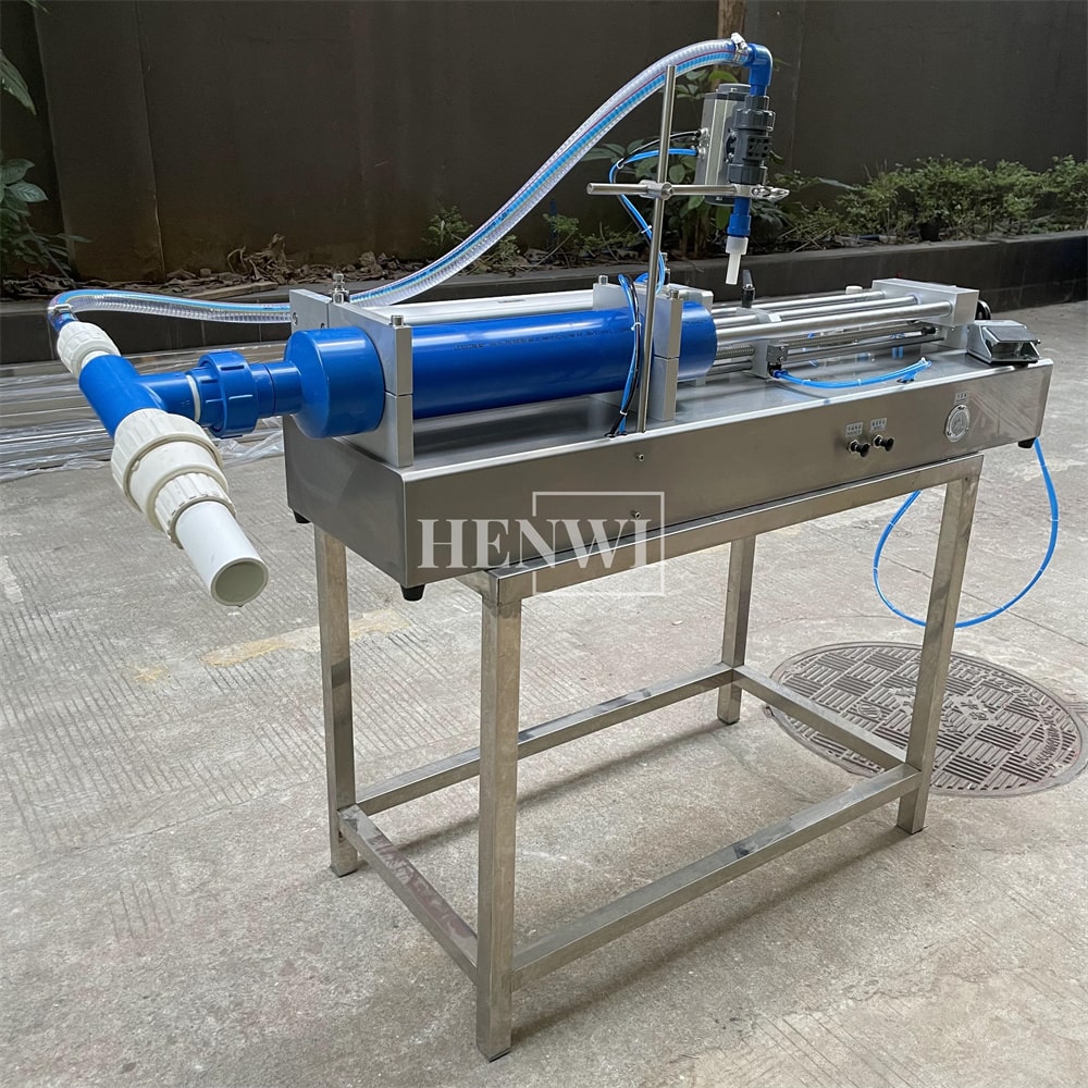 Henwi HWFF-1 Nozzles Horizontal Anti Corrosive Filler Pesticide Bleach Liquid Fertilizer Acid Liquid Alkaline Liquid Filling Machine