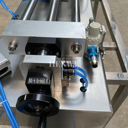 Henwi HWFF-1 Nozzles Horizontal Anti Corrosive Filler Pesticide Bleach Liquid Fertilizer Acid Liquid Alkaline Liquid Filling Machine