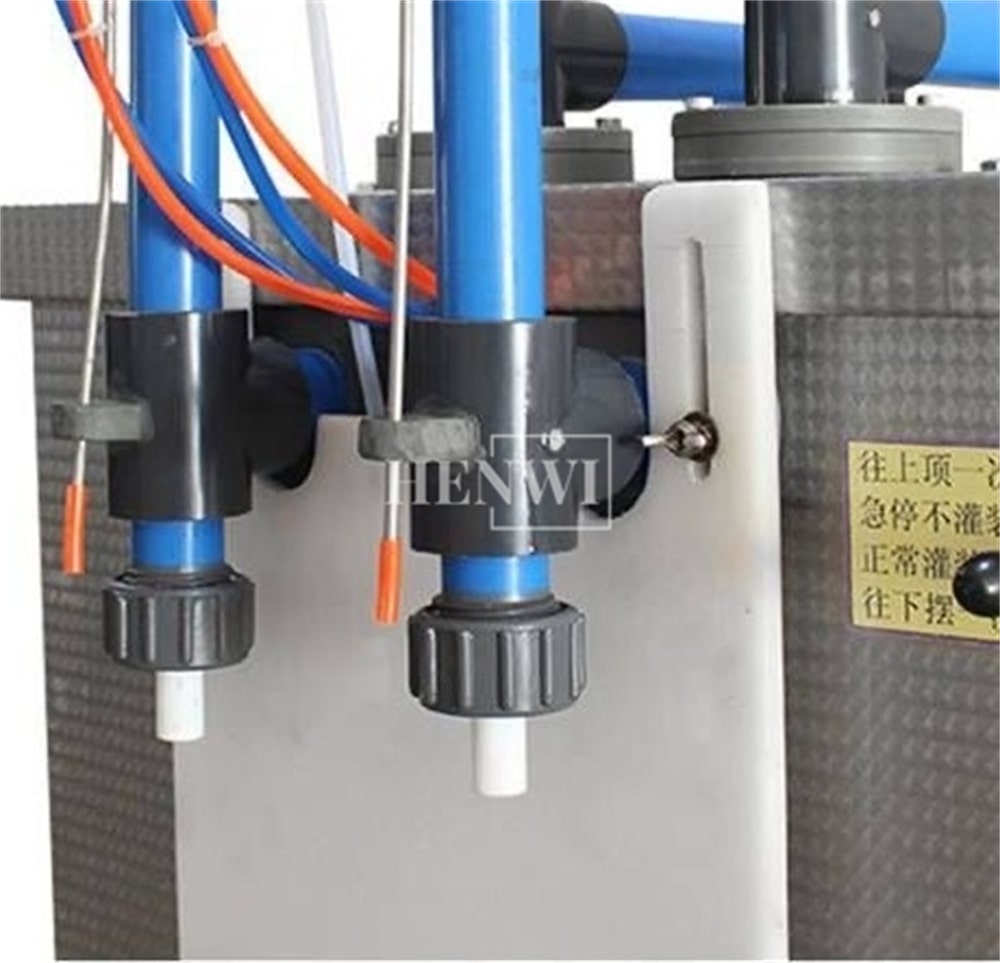 Henwi HWFF-2 Nozzles Vertical Corrosion Proof Filler Strong Acid Liquid Kitchen Toilet Cleaner Pesticide Bleach PP Filling Machine