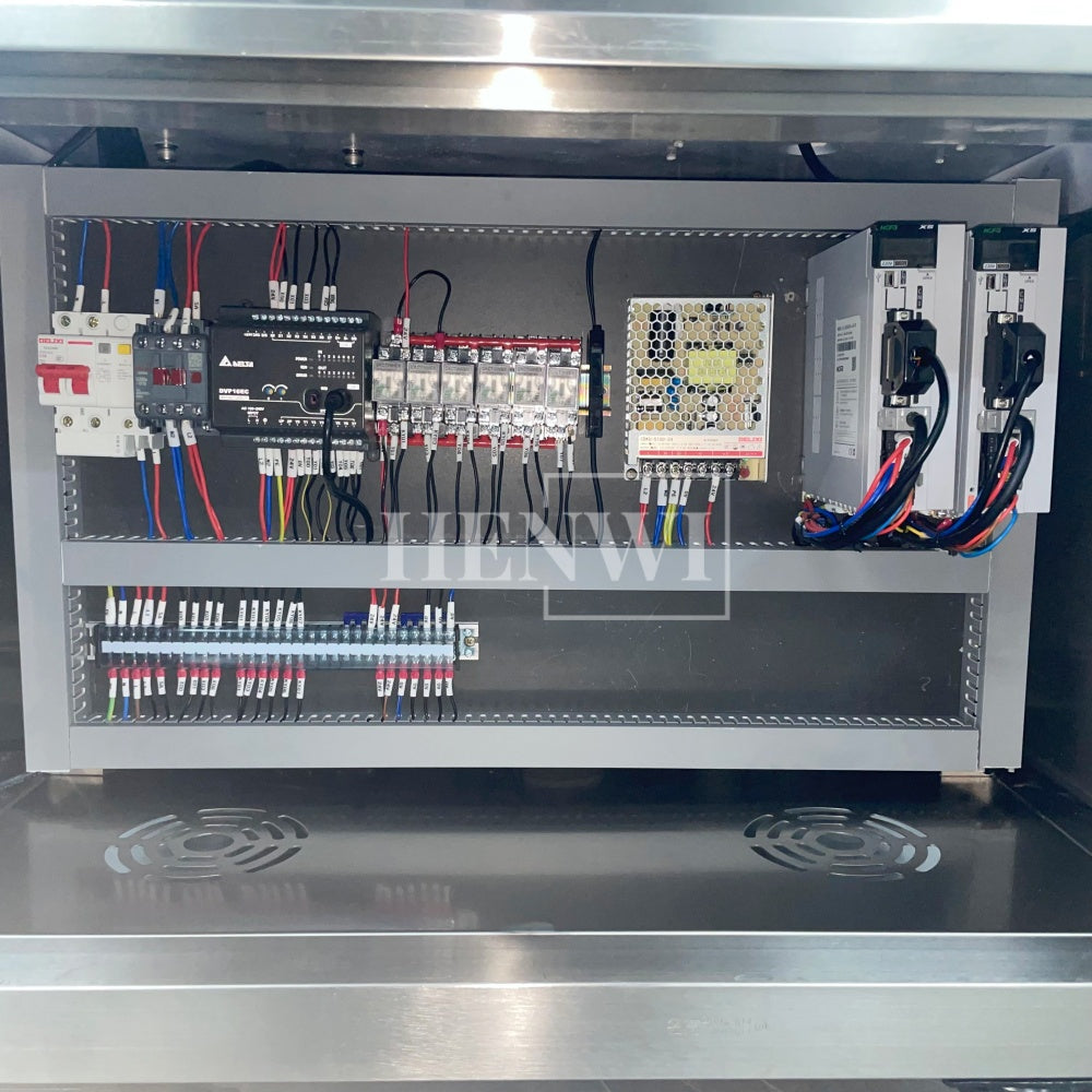 Henwi HWFCL-Automatic 1  Nozzle Gear Pump Liquid Filling Machine with 4 Wheels 1 Station Capping Machine with 2 Sides Square Bottle & Round Bottle Labeling Machine