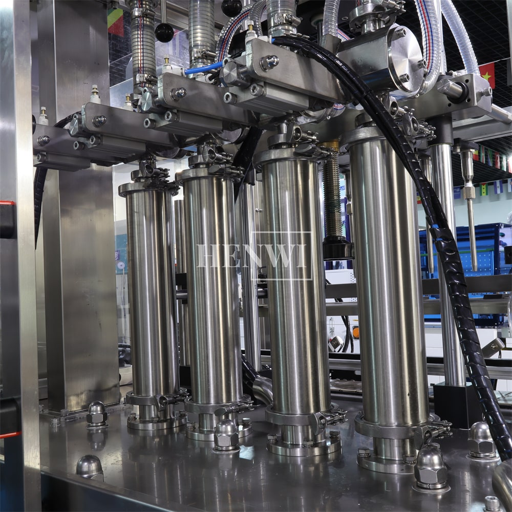 Henwi HWFM-P-8 Eight Nozzles Automatic Liquid Bottling Filling Packing Machine 8 Heads Bottle Filler