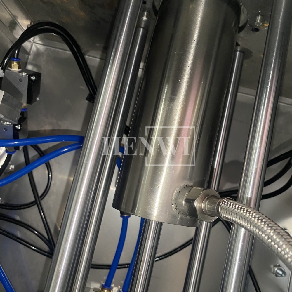 Henwi HWFM-S-CTF 1 Nozzle Semi-Auto Constant Temperature Liquid Mixing Heating Bottling Filling Machine One Head Bottle Filler With Mixer Heater