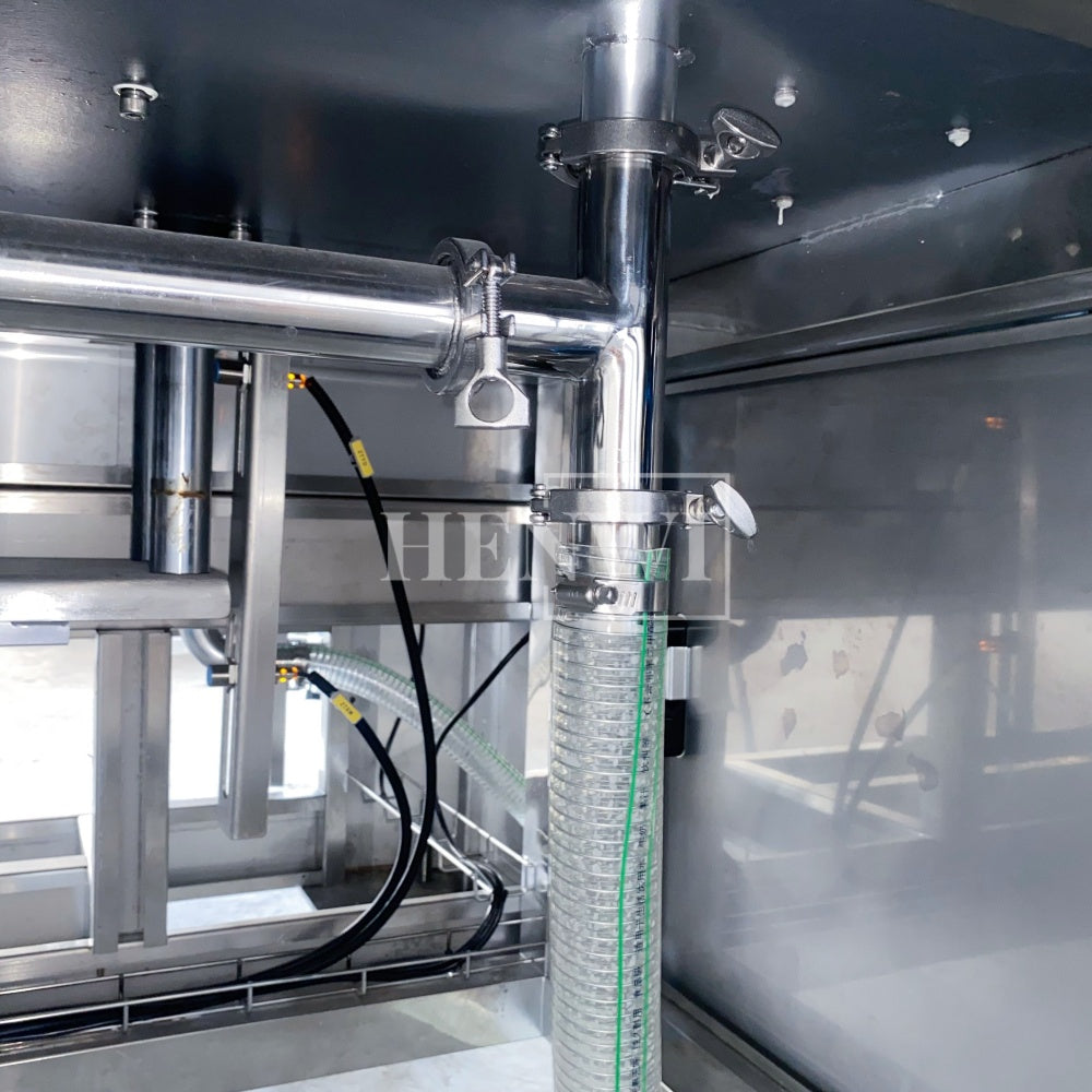 Henwi HWFM-T-4 Four Nozzles Tracking Model Automatic Liquid Bottling Filling Packing Machine 4 Heads Bottle Moving Filler