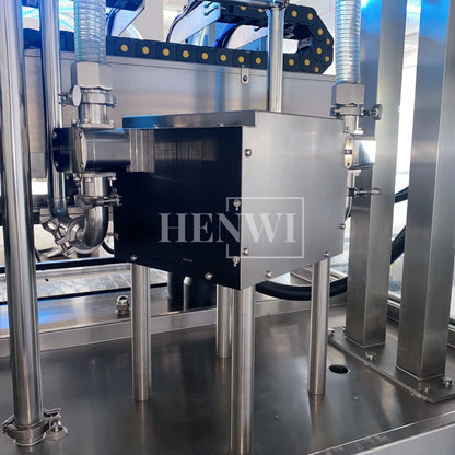 Henwi HWFM-T-4 Four Nozzles Tracking Model Automatic Liquid Bottling Filling Packing Machine 4 Heads Bottle Moving Filler