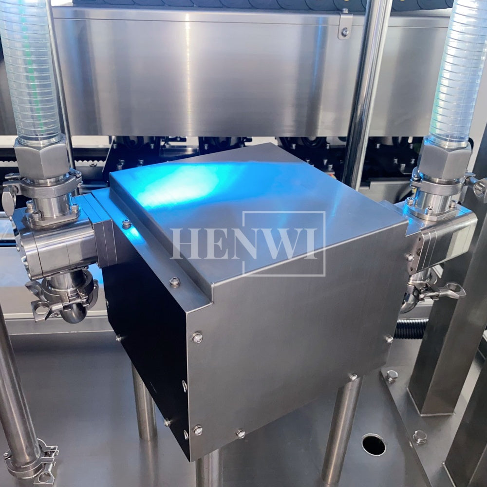 Henwi HWFM-T-4 Four Nozzles Tracking Model Automatic Liquid Bottling Filling Packing Machine 4 Heads Bottle Moving Filler