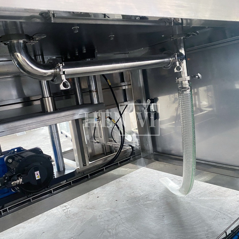 Henwi HWFM-T-4 Four Nozzles Tracking Model Automatic Liquid Bottling Filling Packing Machine 4 Heads Bottle Moving Filler