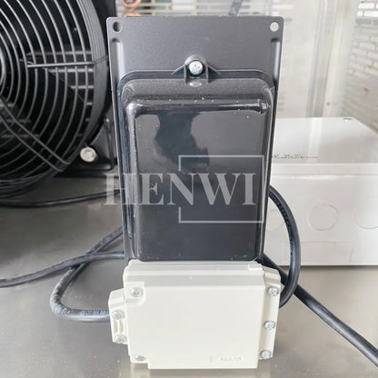 Henwi HWKH-Chilling Platform Table Lipstick Lippie Freezing Machine Lip Care Balm Chiller Desk Lip Cream Cooling Chilling Equipment for Cosmetics Lip Oil