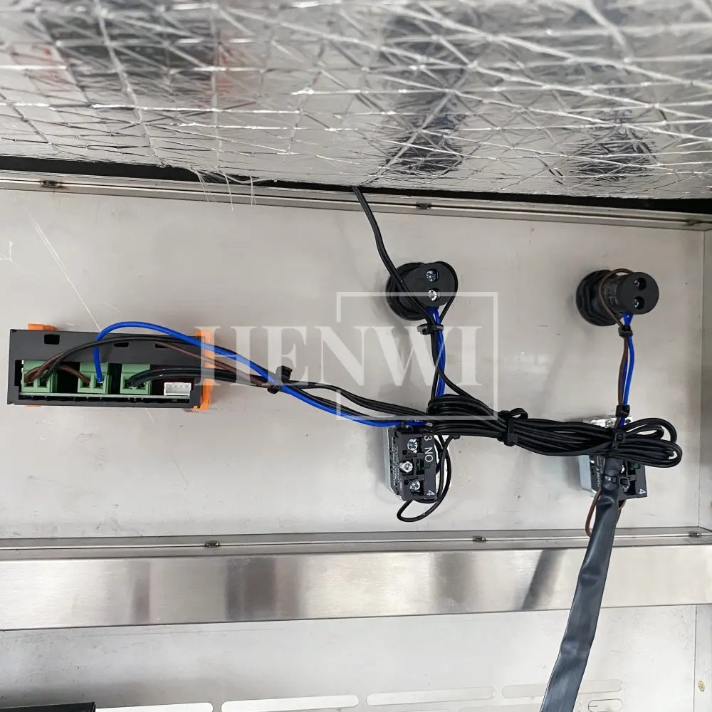 Henwi HWKH-Chilling Platform Table Lipstick Lippie Freezing Machine Lip Care Balm Chiller Desk Lip Cream Cooling Chilling Equipment for Cosmetics Lip Oil