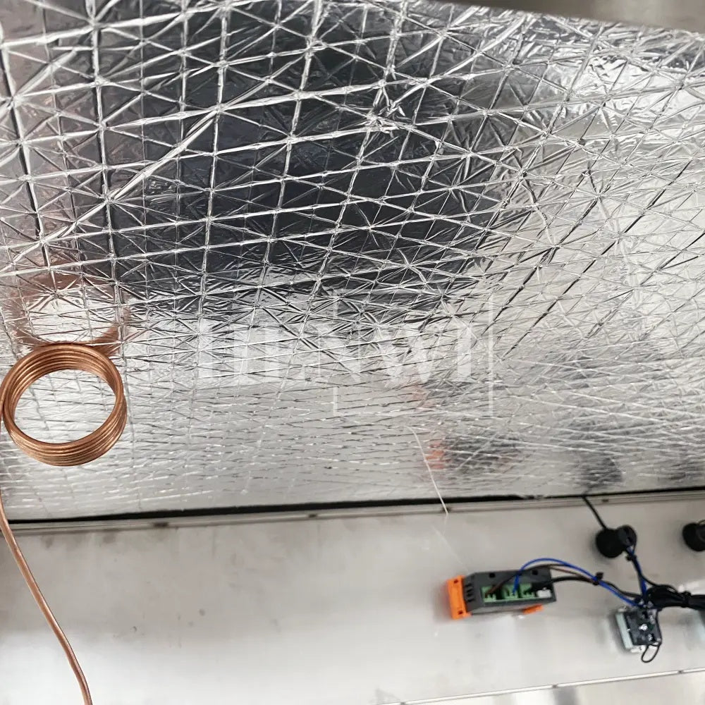 Henwi HWKH-Chilling Platform Table Lipstick Lippie Freezing Machine Lip Care Balm Chiller Desk Lip Cream Cooling Chilling Equipment for Cosmetics Lip Oil