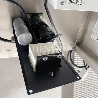 Henwi HWKH-Chilling Platform Table Lipstick Lippie Freezing Machine Lip Care Balm Chiller Desk Lip Cream Cooling Chilling Equipment for Cosmetics Lip Oil