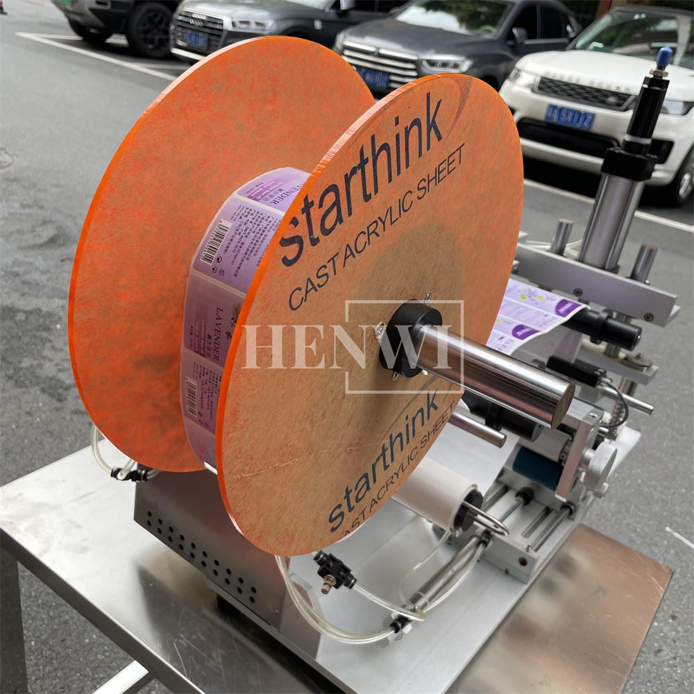 Henwi HWFCL- 1 Nozzle Semi-Auto Liquid Mixing Heating Bottling Filling Machine One Head Bottle Filler With Mixer Heater with Semi Automatic Bottle Cover Cap Capping Labeling Machine Line with Handheld Induction Sealing Device with Cooling Tunnel